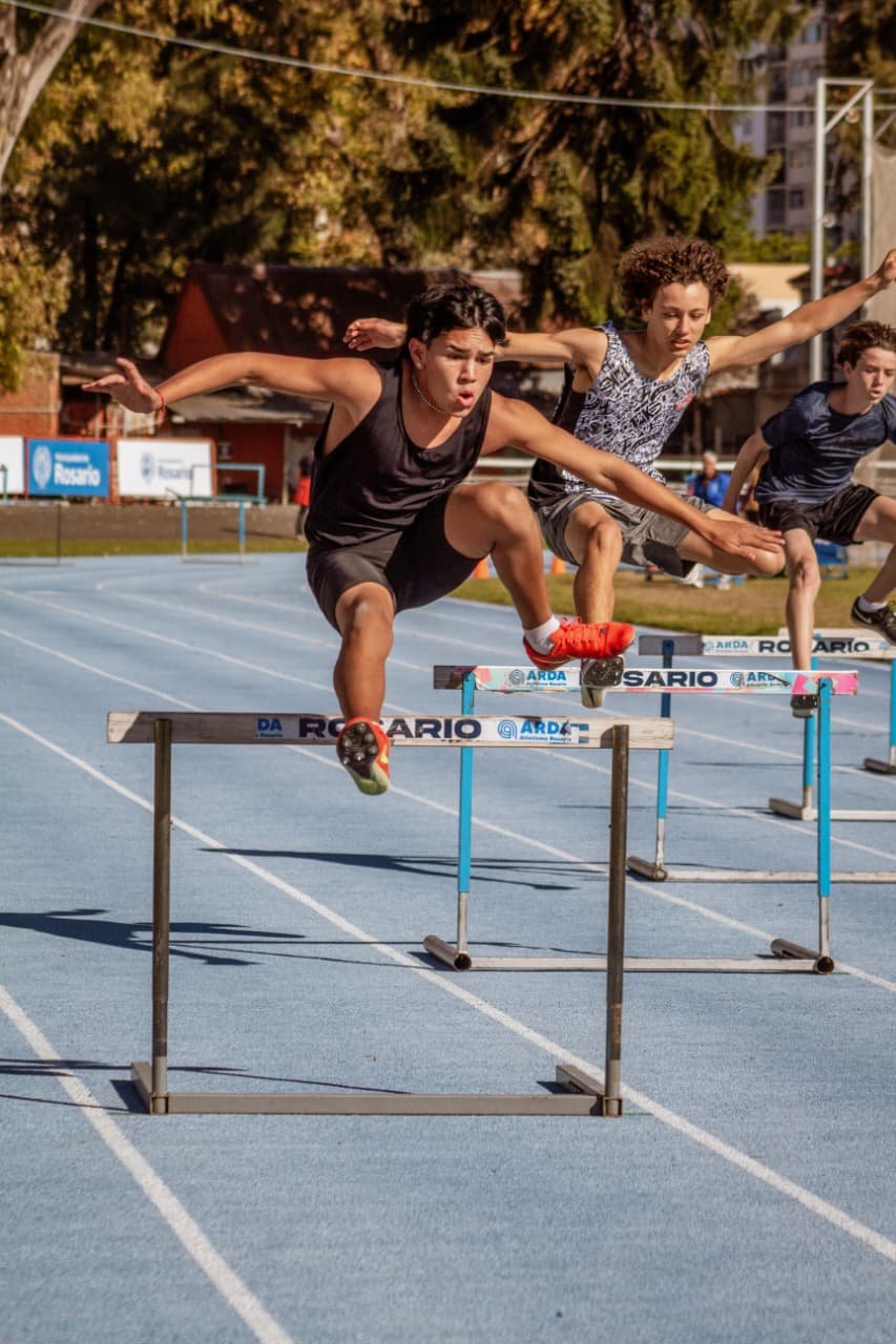 El orgullo en la pista: Los grandes ganadores del Torneo Semana de Mayo